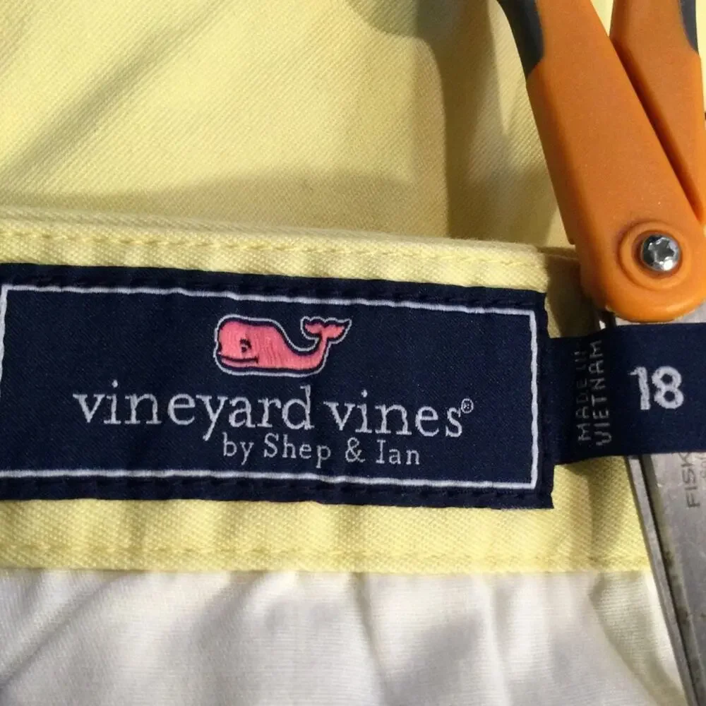 Vineyard Vines Yellow Bermuda Whale Critter shorts 18
